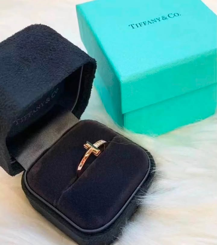 Nhẫn Tiffany T1 Narrow Diamond Rose Gold Size 50