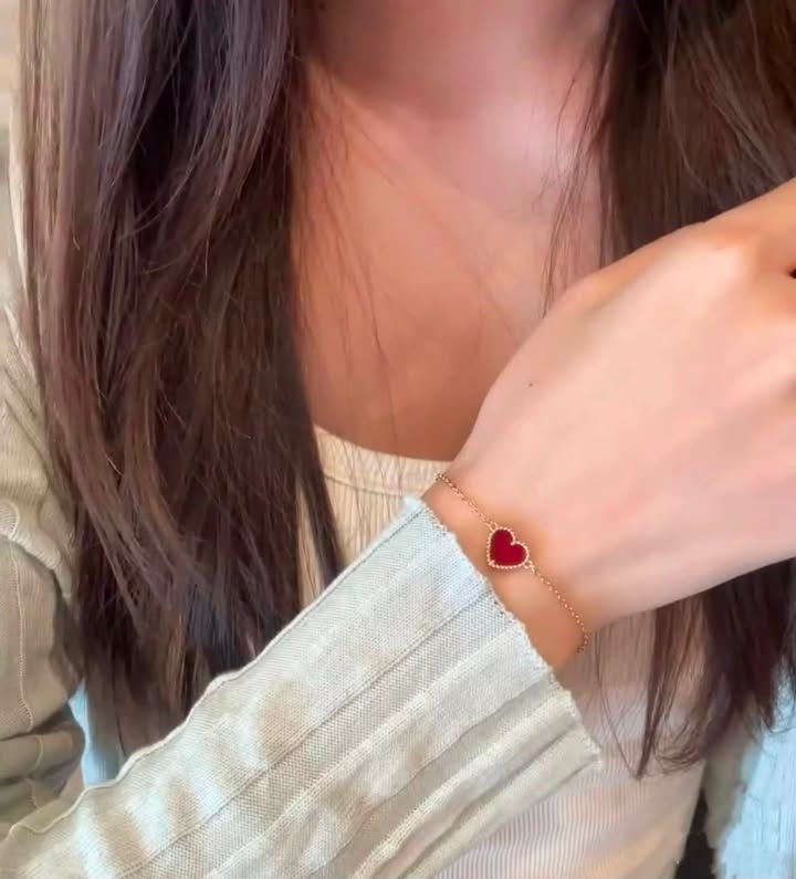 Vòng tay VCA Sweet Hearts Rose Gold