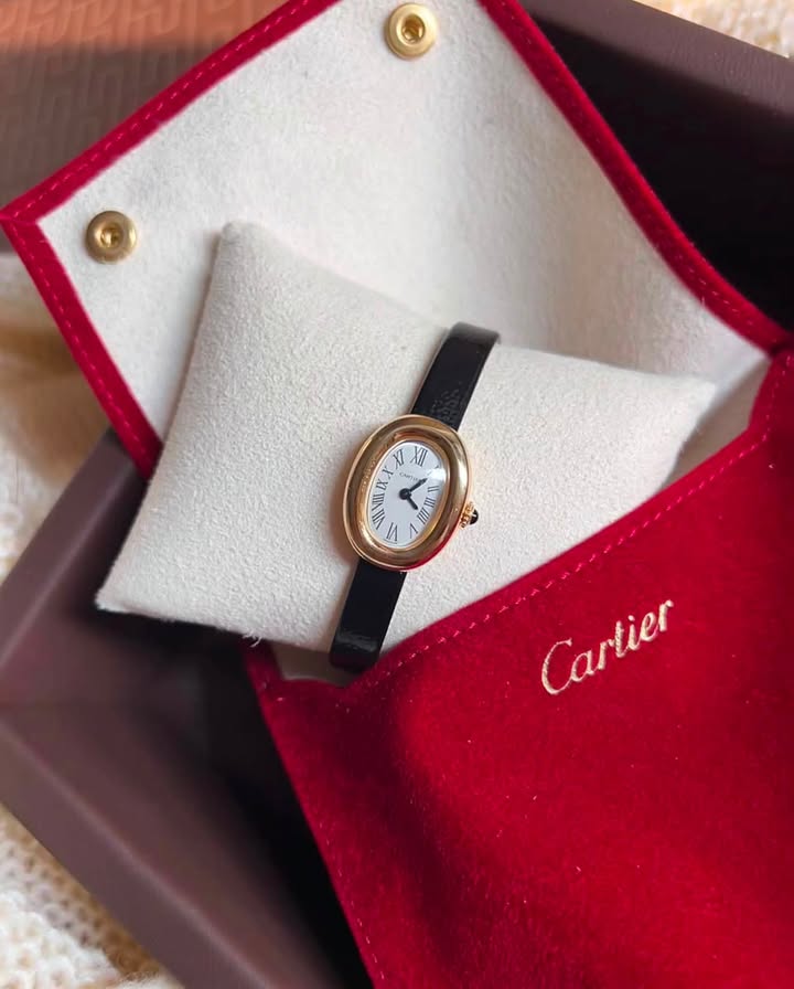 Đồng hồ Cartier Baignoire Mini Yellow Gold