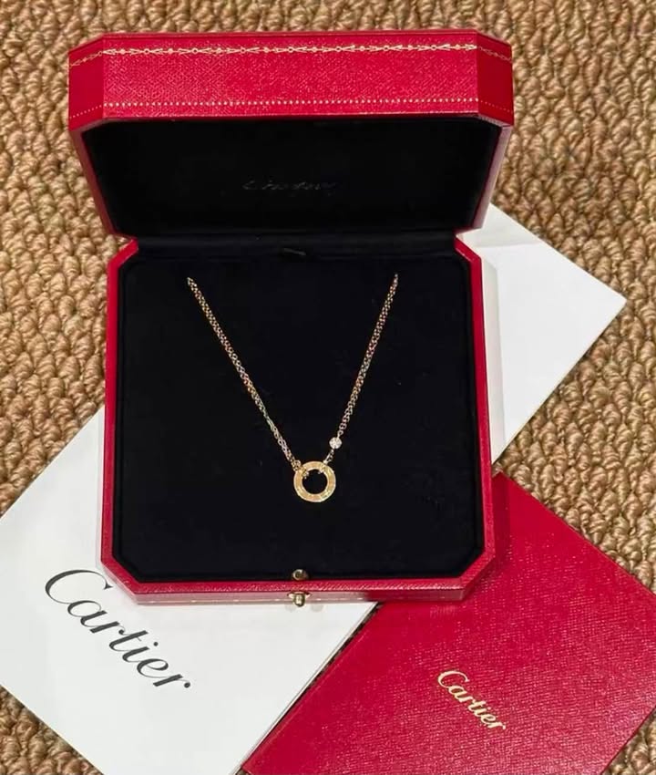 Dây chuyền Cartier Love Đính Kim Yellow Gold