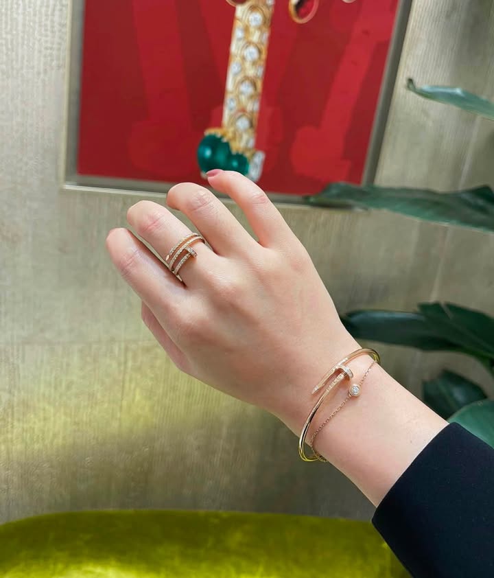 Nhẫn Cartier Juste un Clou Double Half-Paved Rose Gold