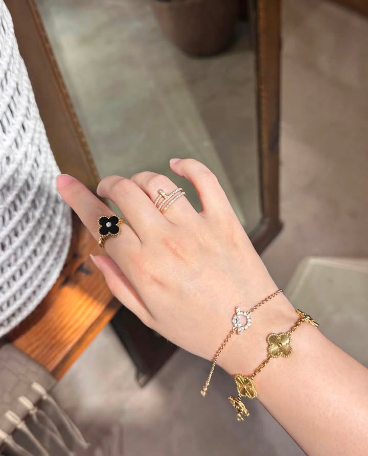 Nhẫn Cartier Juste un Clou Double Half-Paved Rose Gold