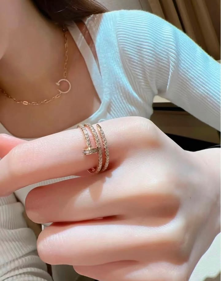Nhẫn Cartier Juste un Clou Double Half-Paved Rose Gold