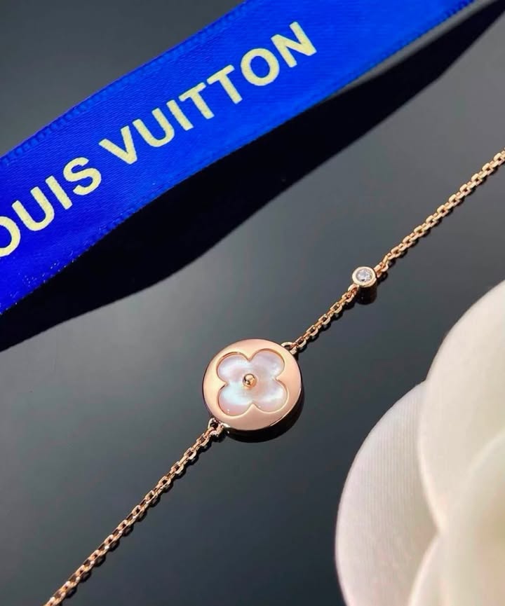 Vòng tay Louis Vuitton Color Blossom Sun BB