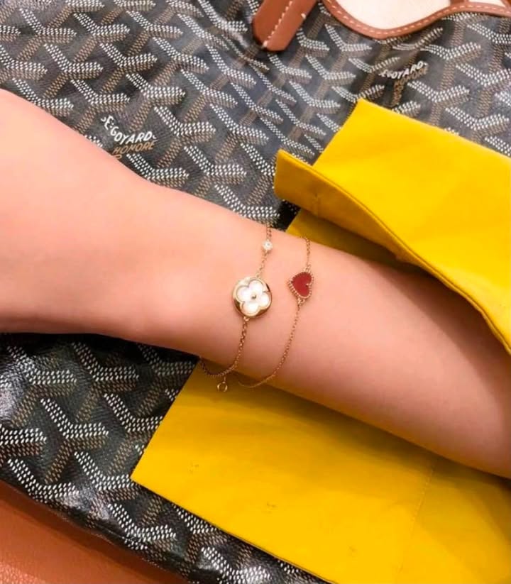 Vòng tay Louis Vuitton Color Blossom Sun BB