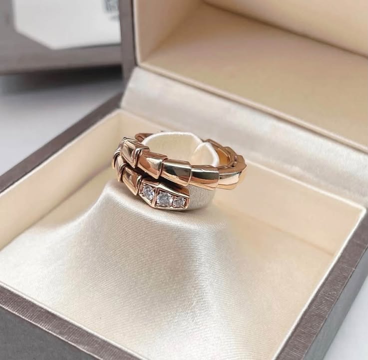 Nhẫn BVL Serpenti Viper Rose Gold