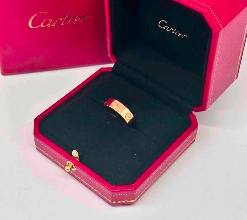 Nhẫn Cartier Love Classic Rose Gold