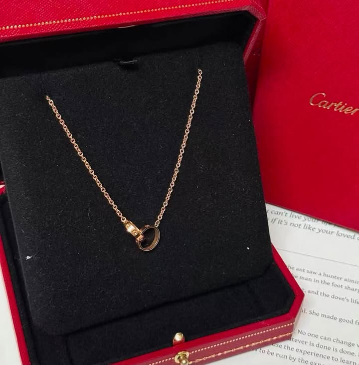 Dây chuyền Cartier Love Pendant Rose Gold
