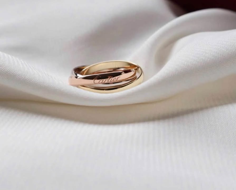 Nhẫn Cartier Trinity Classic, ảnh tổng thể