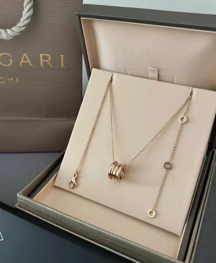 Dây chuyền Bvlgari B.zero1 Rose Gold, ảnh tổng thể