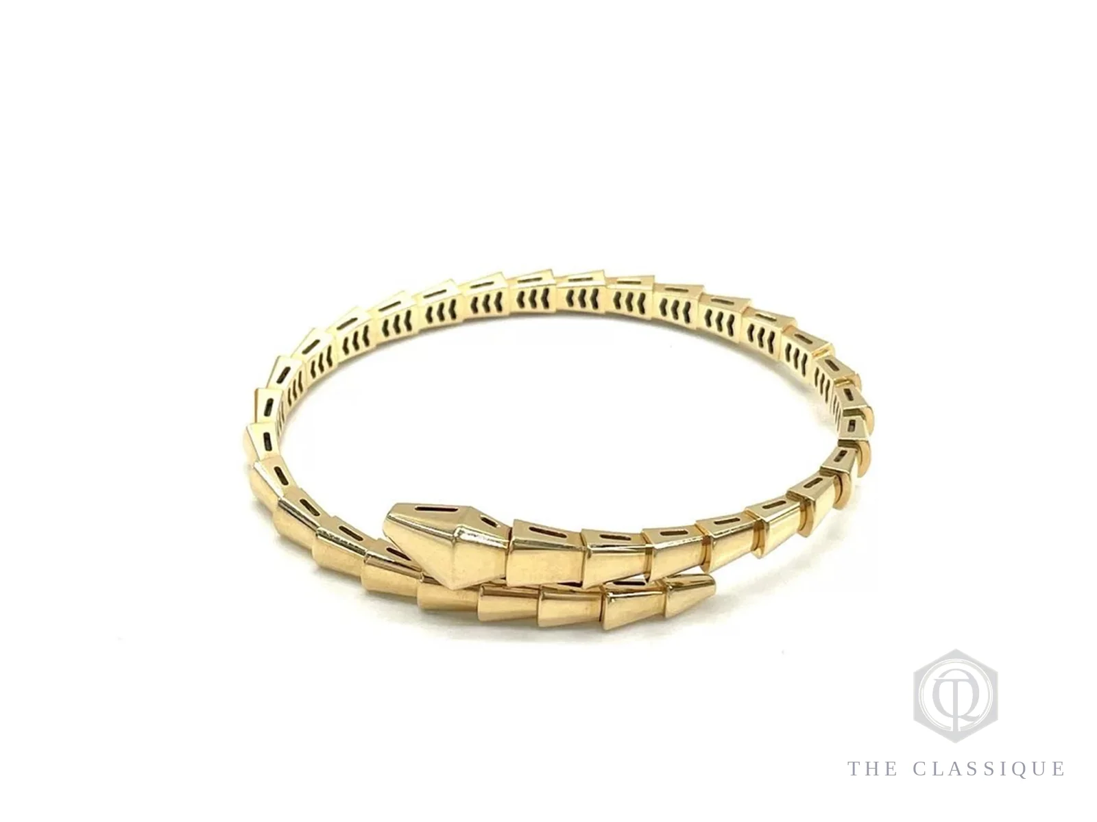 Vòng tay Bvlgari Serpenti Viper thật, dáng rắn uốn cuộn, dùng minh hoạ cách phân biệt Bvlgari thật giả trên dòng khác ngoài nhẫn