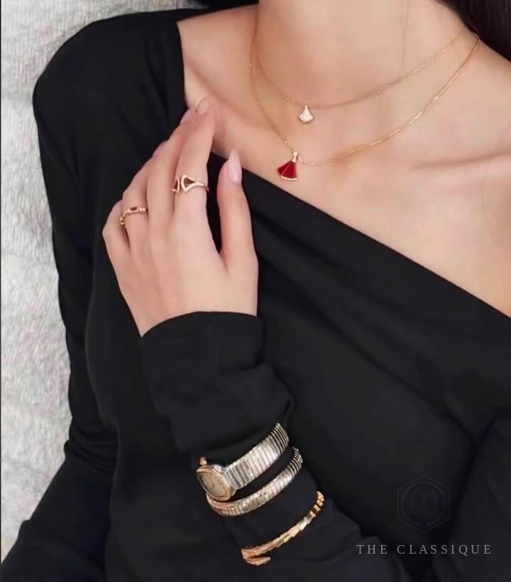 Bvlgari Divas’ Dream Carnelian Necklace