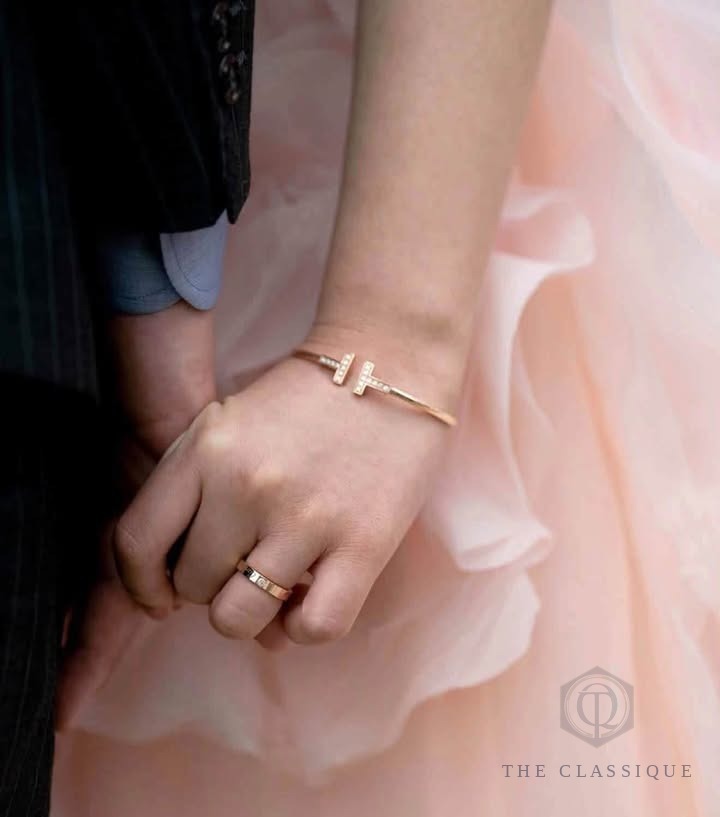 Vòng tay Tiffany T Diamond Wire Rose Gold