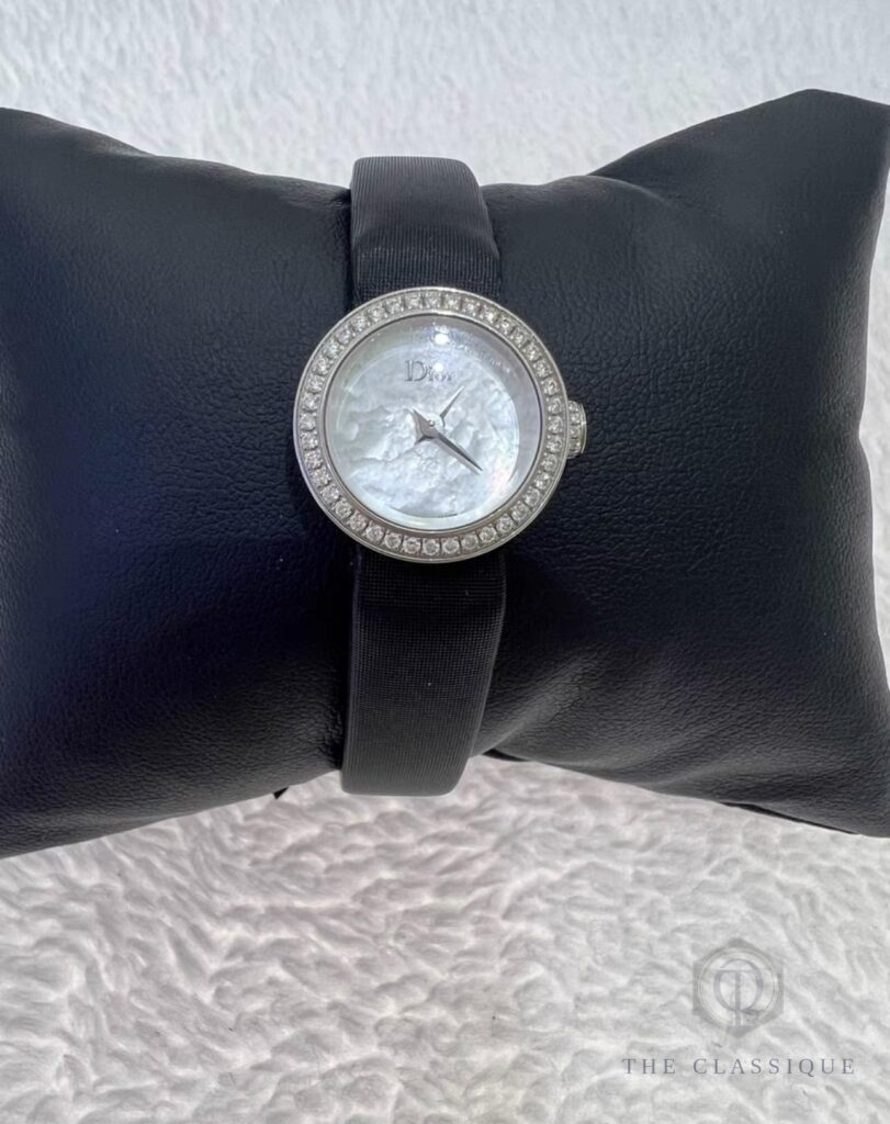 Đồng hồ Dior Mini D De Dior máy quartz