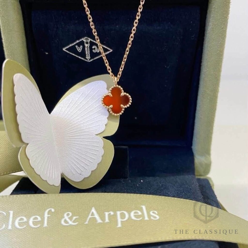 Dây chuyền VCA Sweet Alhambra Carnelian 18K Rose Gold