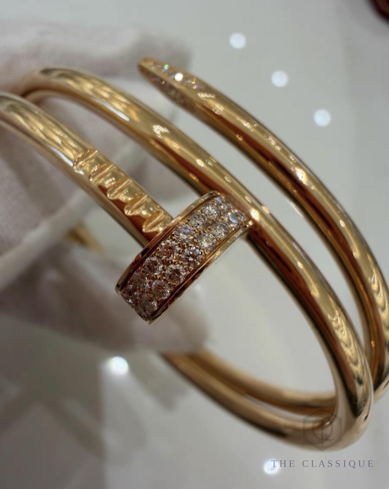 Vòng Cartier đinh 2 vòng đính kim vàng hồng 18k