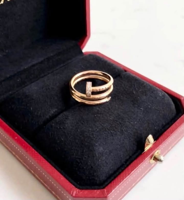 Nhẫn Cartier Juste un Clou 3 Vòng Đính Kim Rose Gold